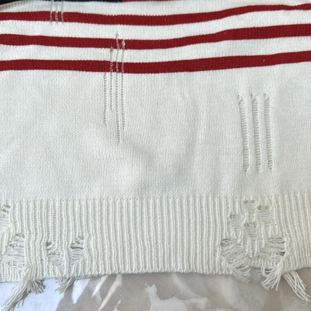 NWT Ivory Distressed American Flag Lightweight Long Sleeve Sweater - Picture 6 of 6